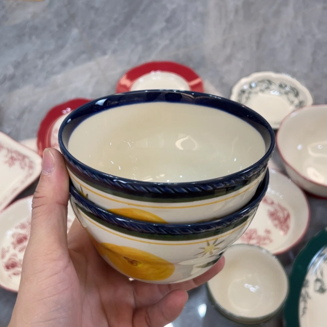 陶瓷W微瑕餐具介意勿拍，满18飞！