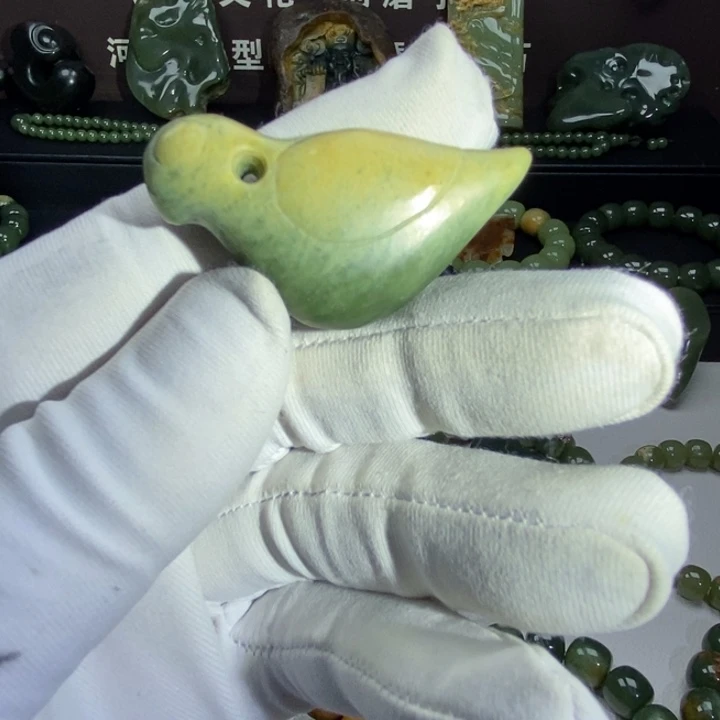 岫岩河磨玉（透闪石质玉）未镶嵌颈饰