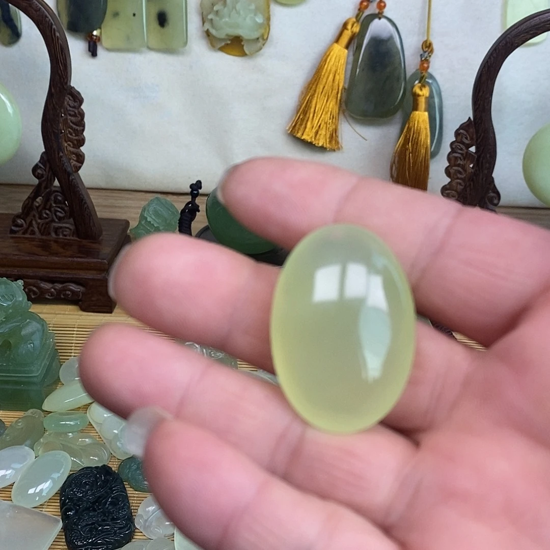 蛇纹石玉合金珠宝奇石