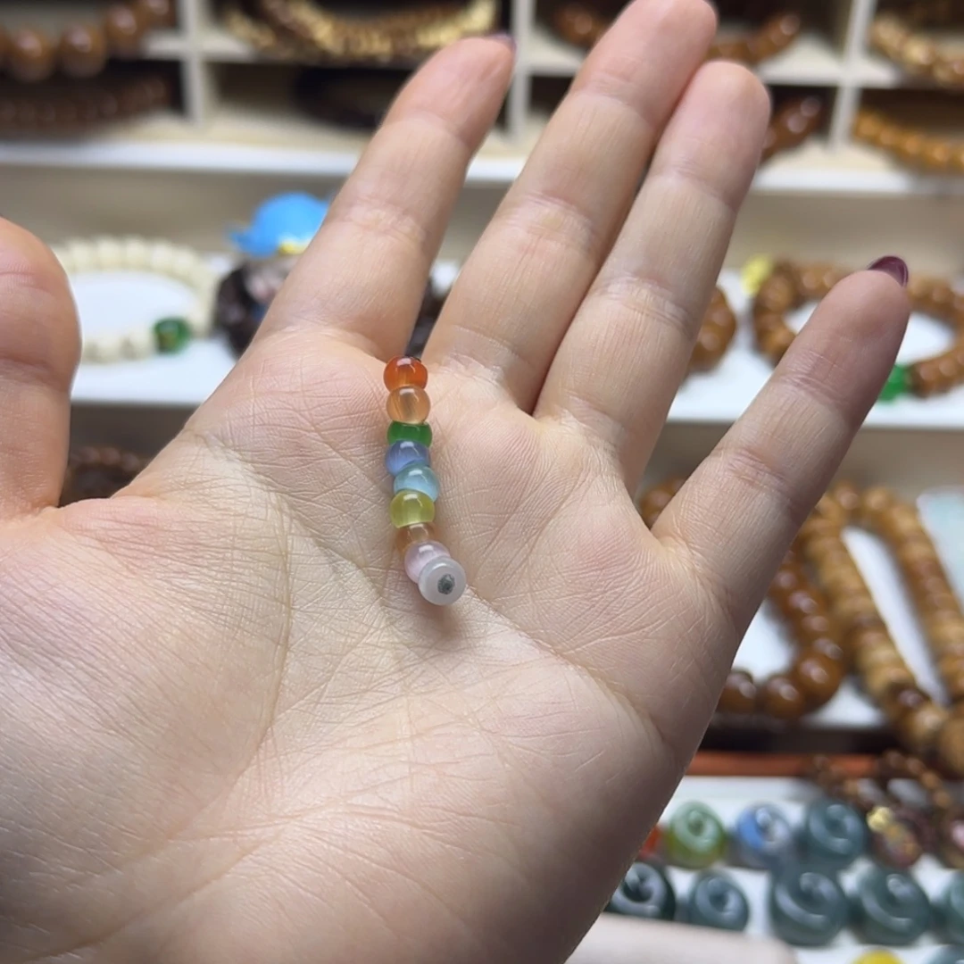 巫***伶库克吊坠6彩色小肠