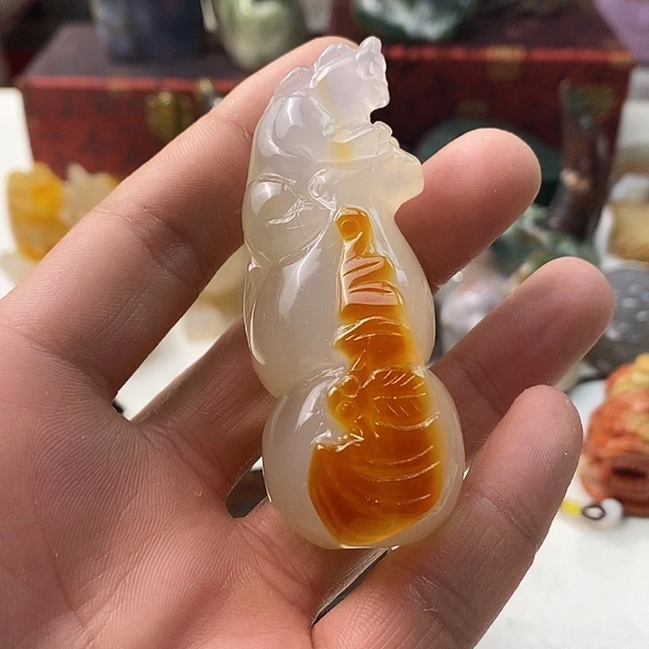 未镶嵌颈饰玛瑙/玉髓