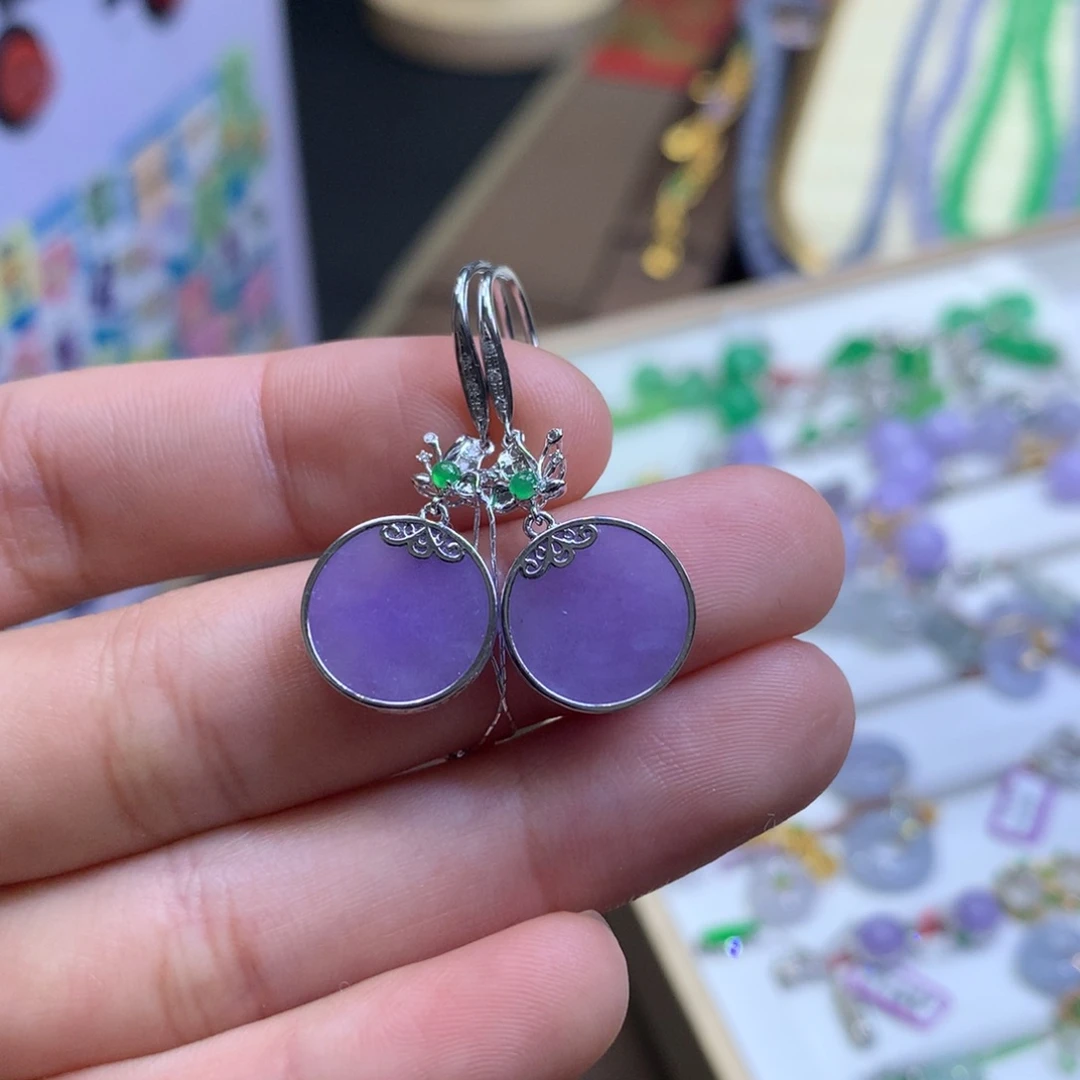 翡翠18K金镶嵌颈饰翡翠