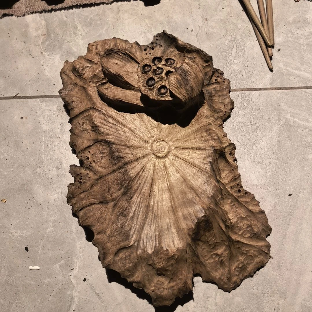 阴沉木戈*手工壶承乌木金丝楠。