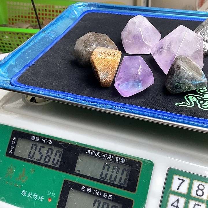 未镶嵌珠宝半成品水晶38水晶石