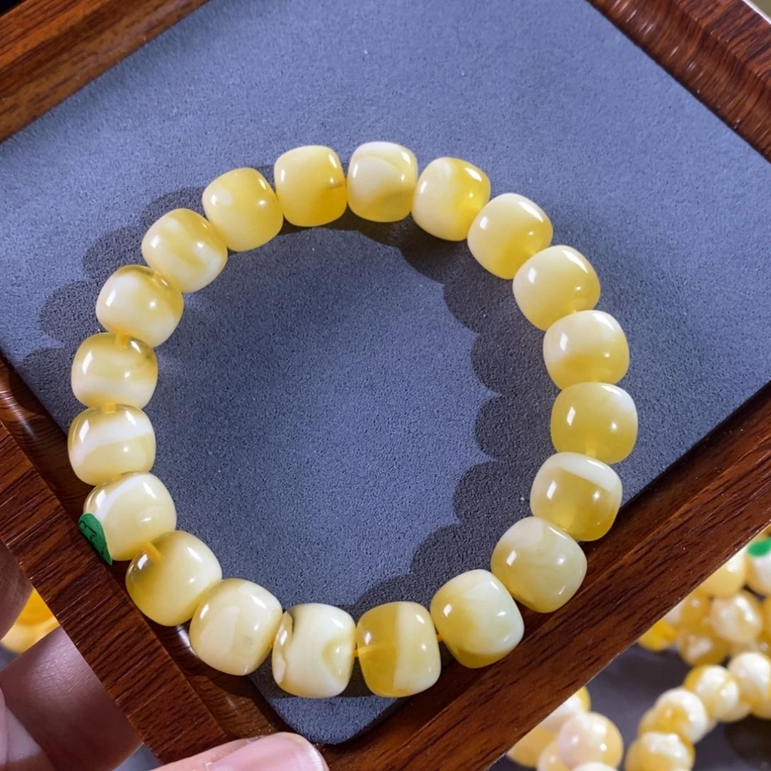 琥珀裸石18K金镶嵌11.9mm金白老型手串