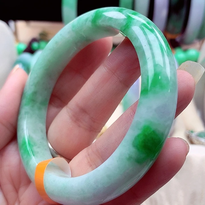 未镶嵌手镯翡翠翡翠