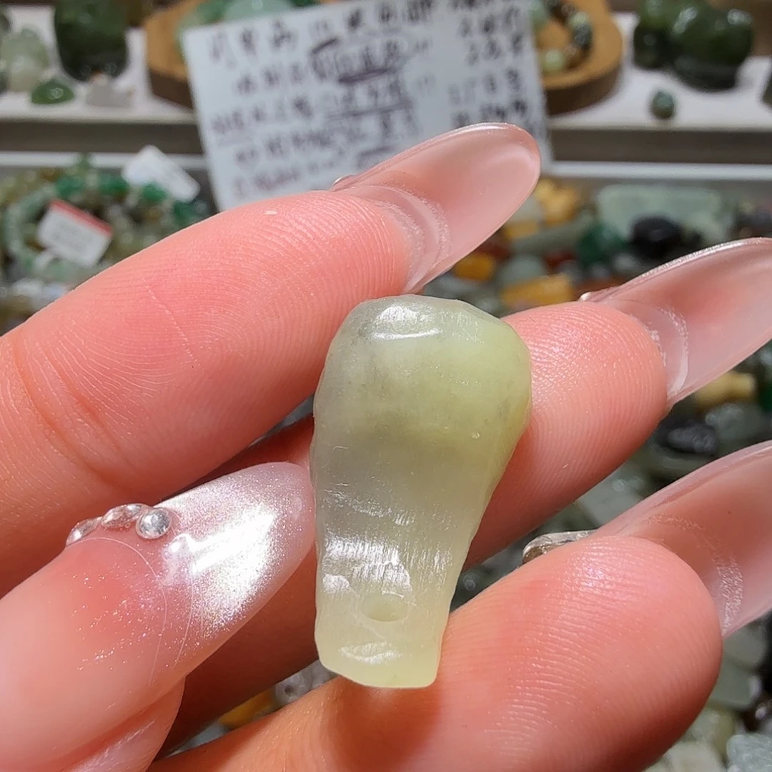 和田玉未镶嵌珠宝奇石