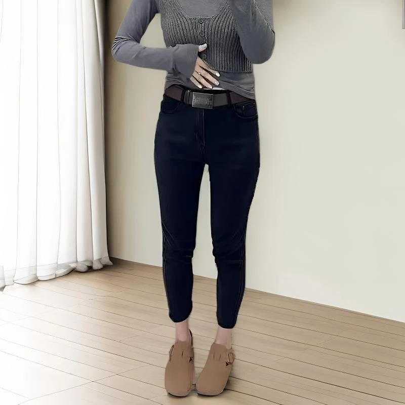 大码黑色直筒牛仔裤女2025年春季新款梨形身材弹力显瘦九分烟管裤