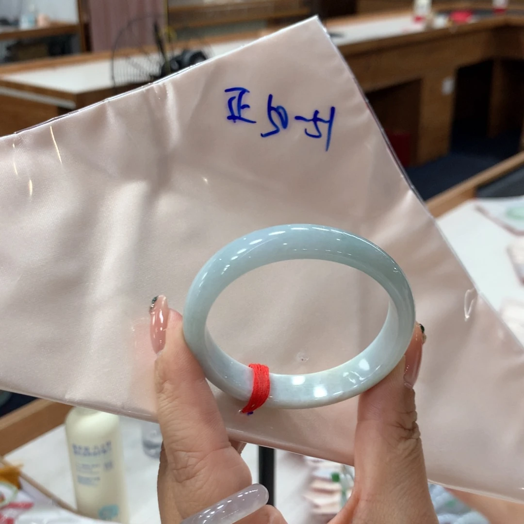 未镶嵌手镯翡翠48小时鉴赏