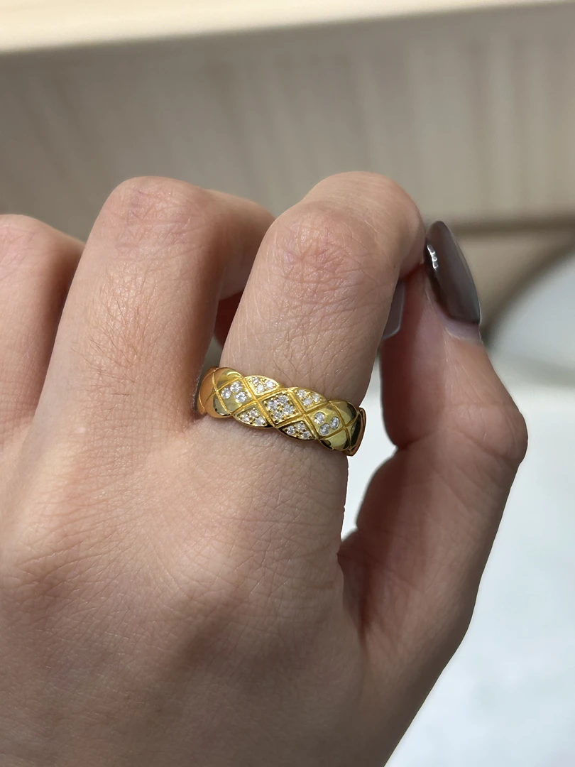 足金999 镶嵌小香菱格戒指