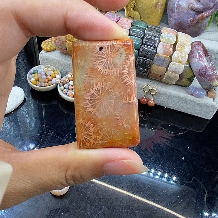 未镶嵌查罗石手串吊坠