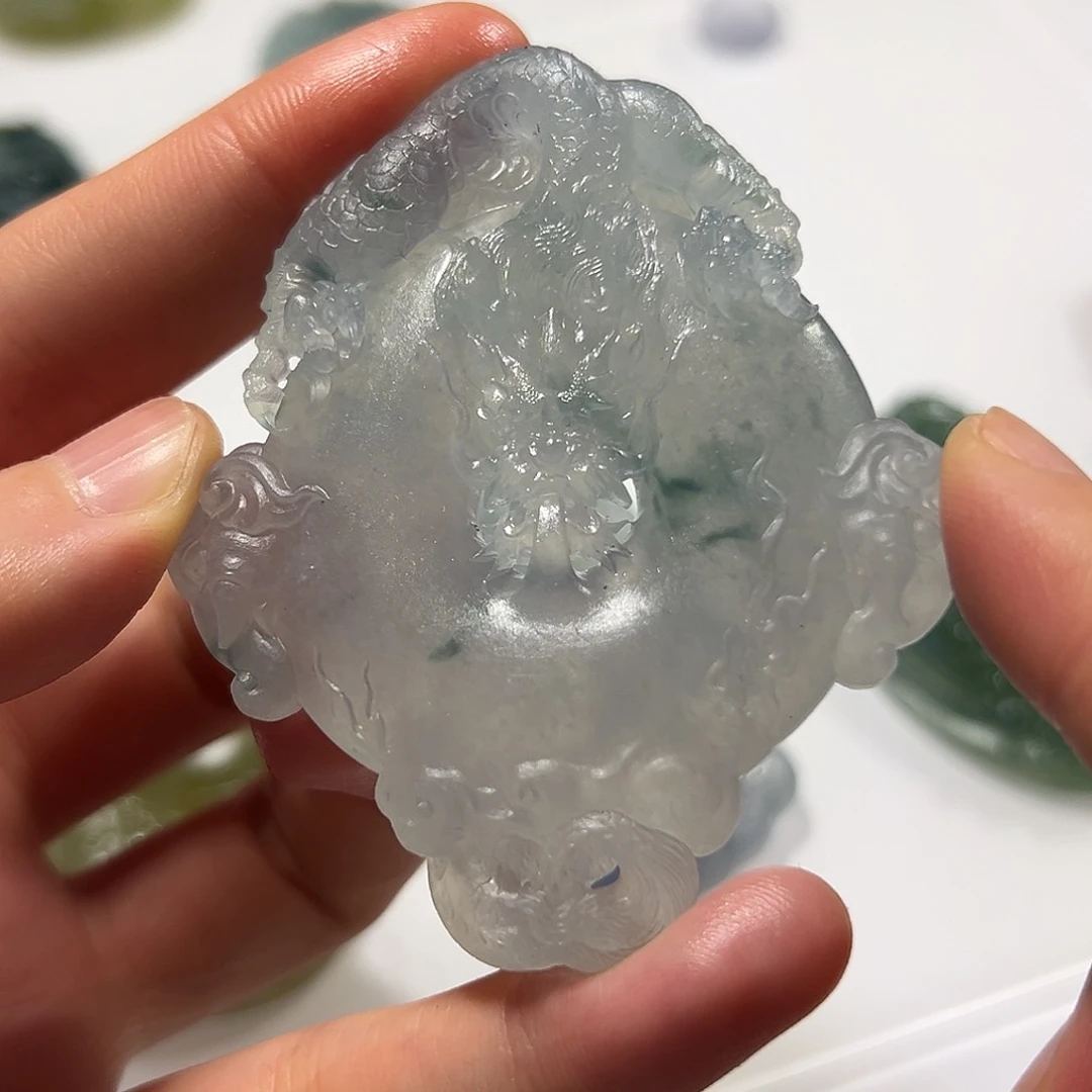 定制翡翠未镶嵌挂件