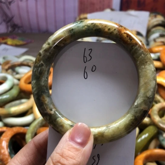 未镶嵌蛇纹石玉手镯