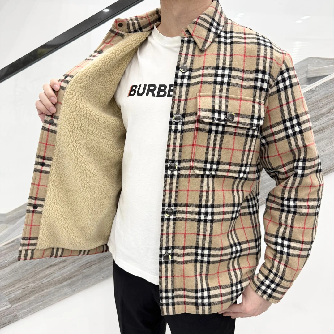 全新未使用 BURBERRY/博柏利 FW21Vintage经典格纹棉毛衬衫式外套