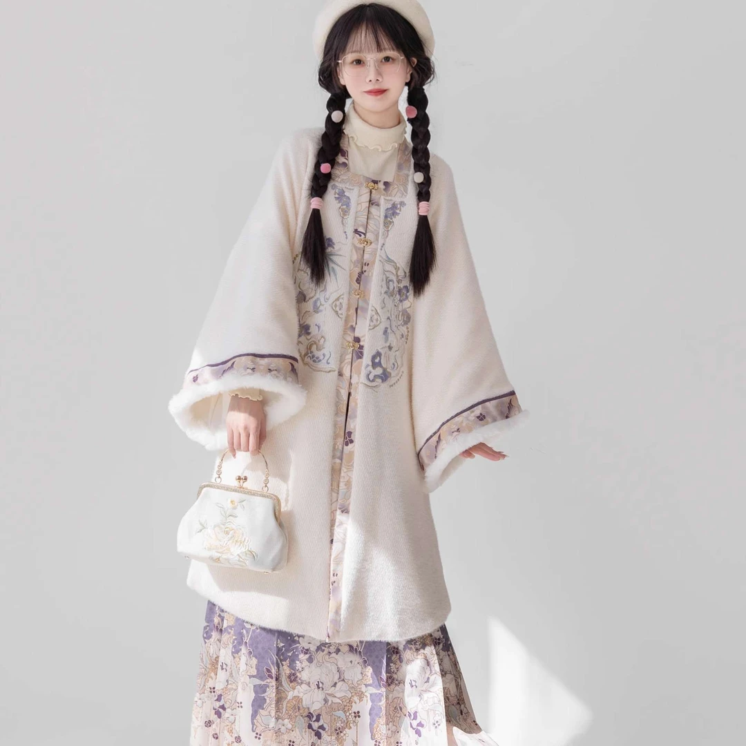 绒绒汉服女明制方领对襟衫马面裙加厚加绒刺绣冬款