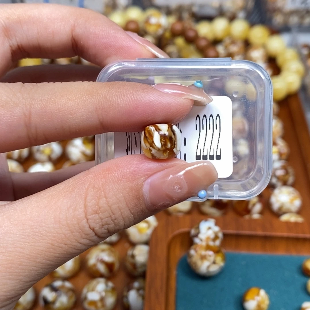 沁色蜜蜡未镶嵌2222