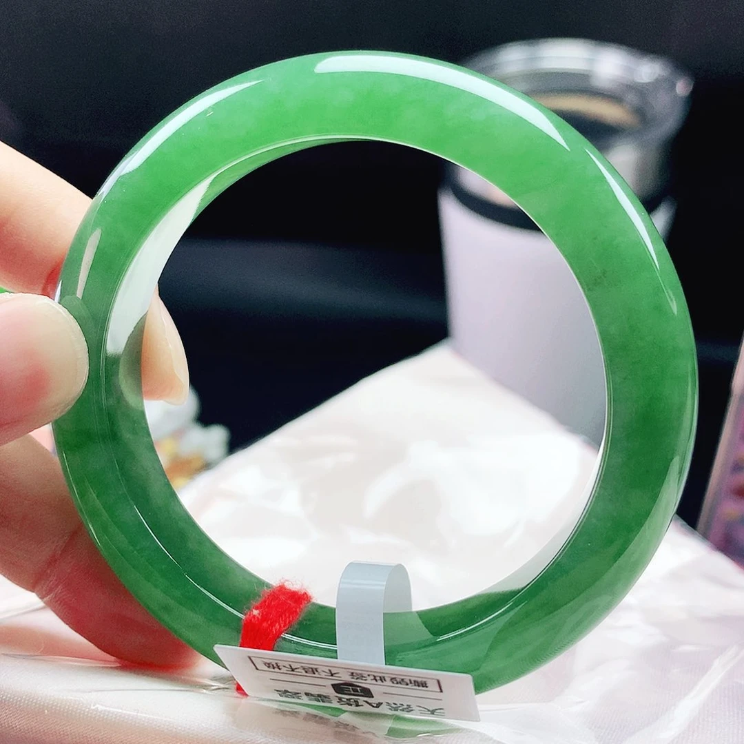 未镶嵌手镯翡翠54+帝王绿