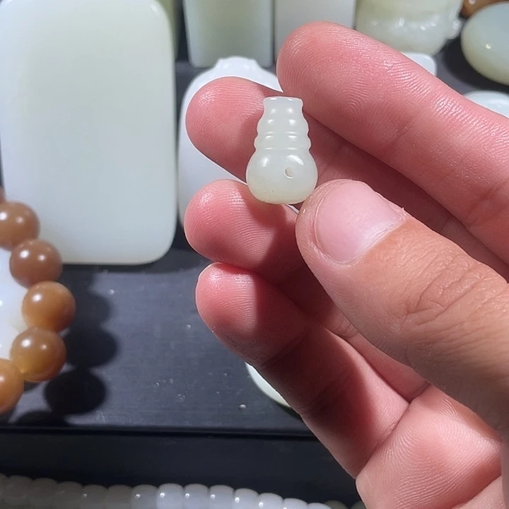 吊坠(不含链)未镶嵌和田玉三通