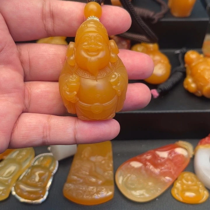 合金石英质玉（黄龙玉）手把件物**苏