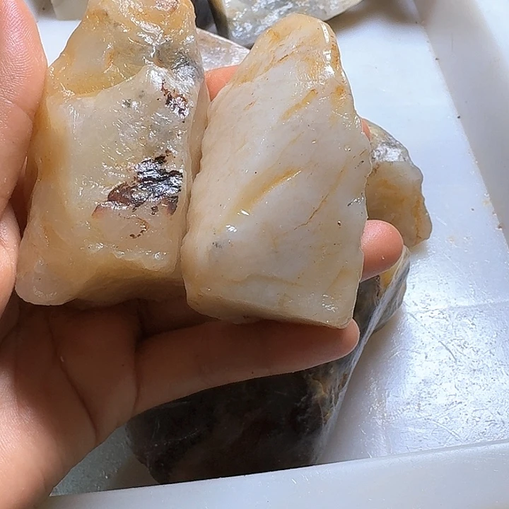 L****寿山石寿山石的颜色