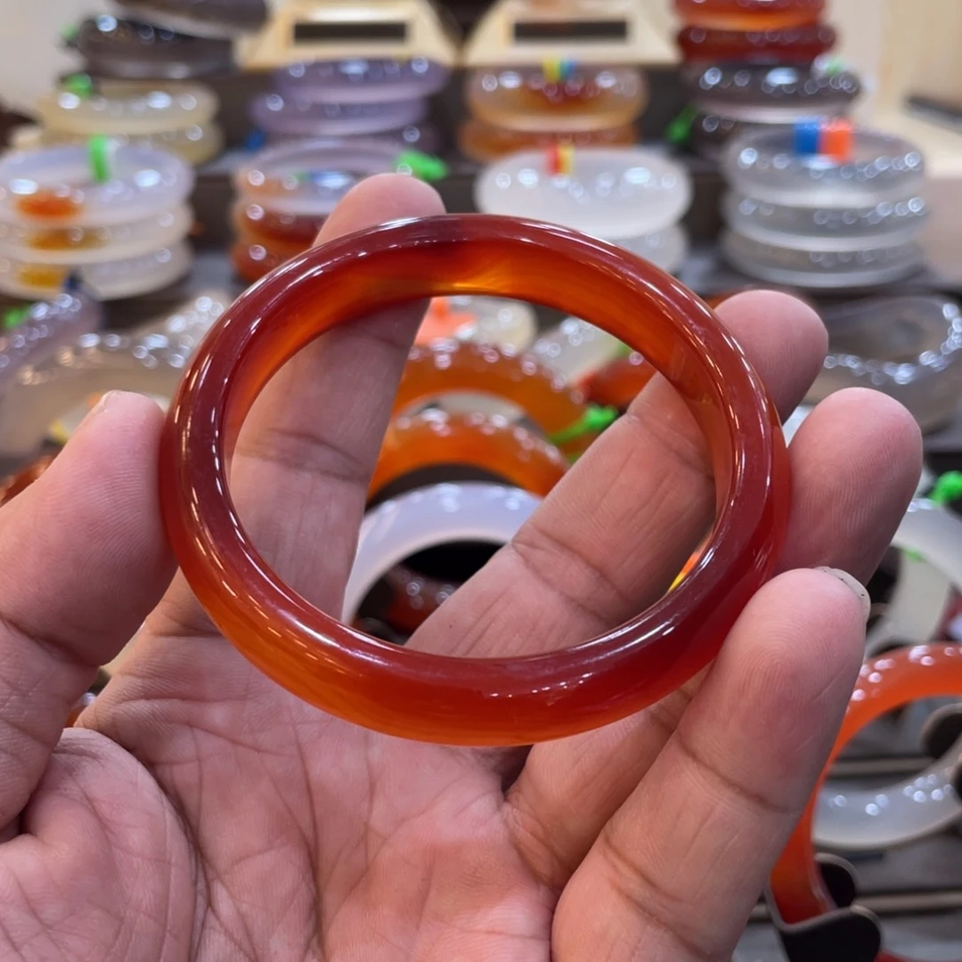 玛瑙/玉髓手镯未镶嵌