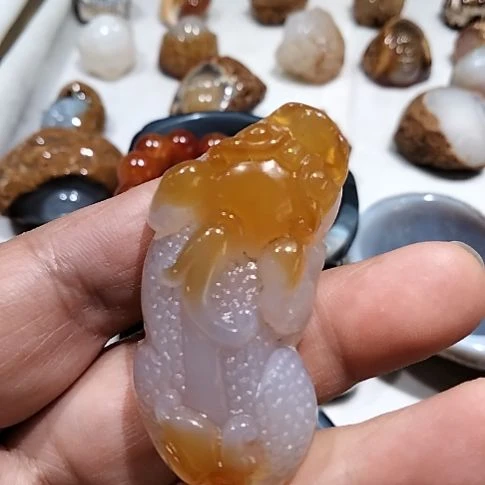 玛瑙/玉髓未镶嵌挂件