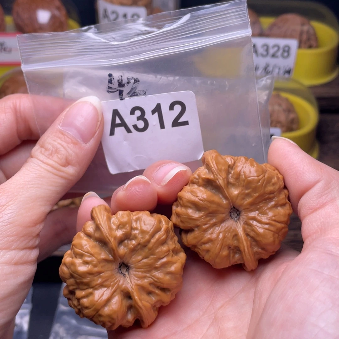 不***谷文玩核桃吊坠全品蛤蟆头