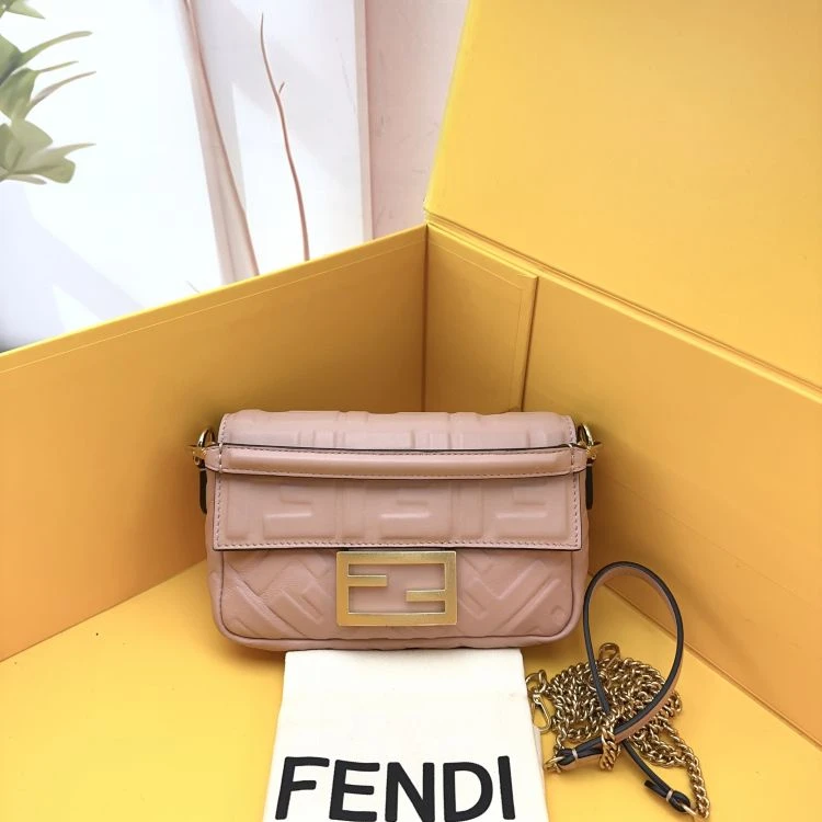 95新/芬迪/C535813165/包包