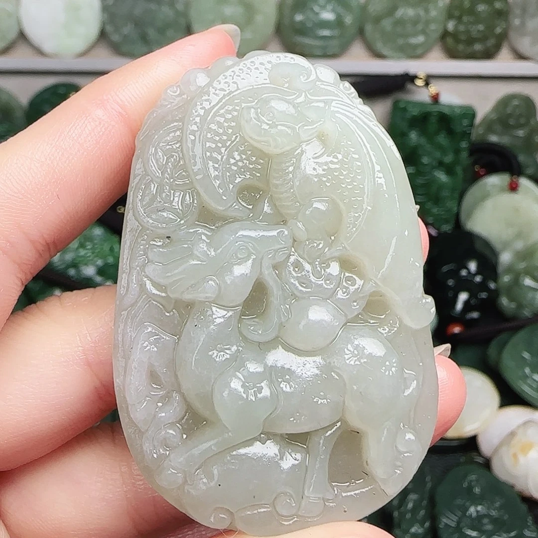 和田玉未镶嵌颈饰