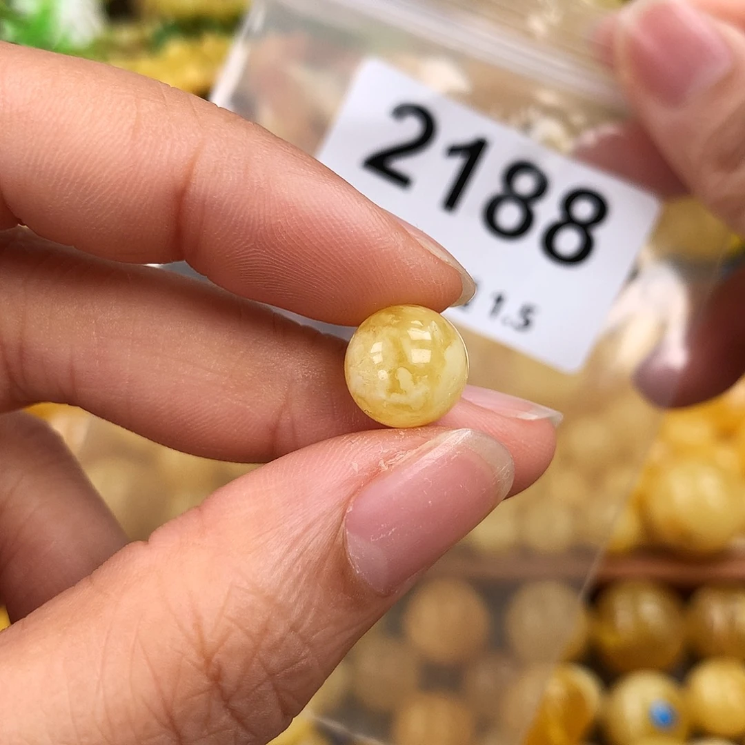 未镶嵌琥珀珠宝奇石10.8