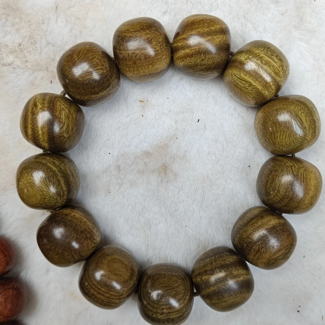 （定做款料）绿檀手串