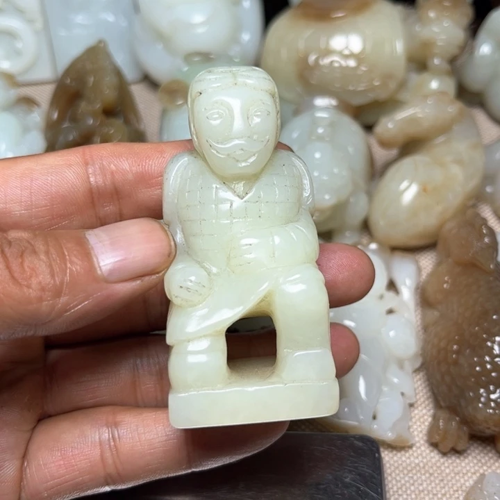 未镶嵌和田玉（糖玉）珠宝奇石