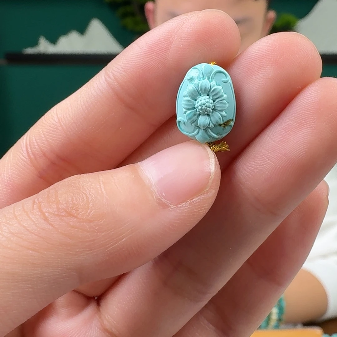 绿松石未镶嵌珠宝奇石