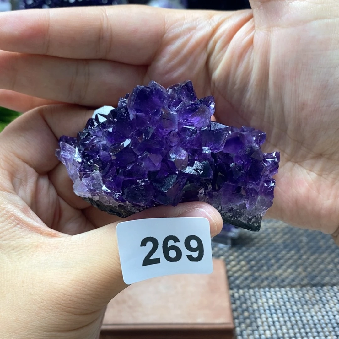 宜***直未镶嵌大型摆件（非配饰）水晶
