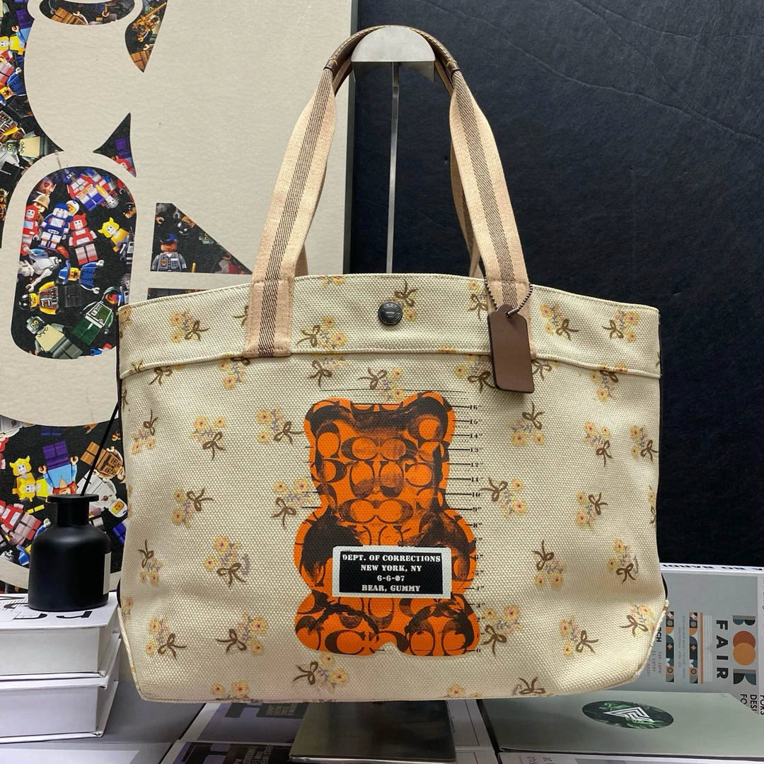 95新 COACH/蔻驰 22273单肩包33*29