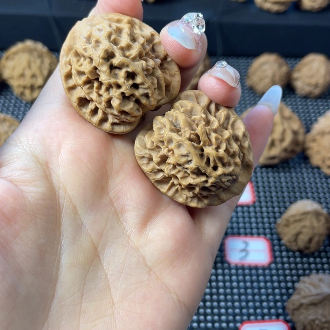 ?秦岭小王文玩核桃