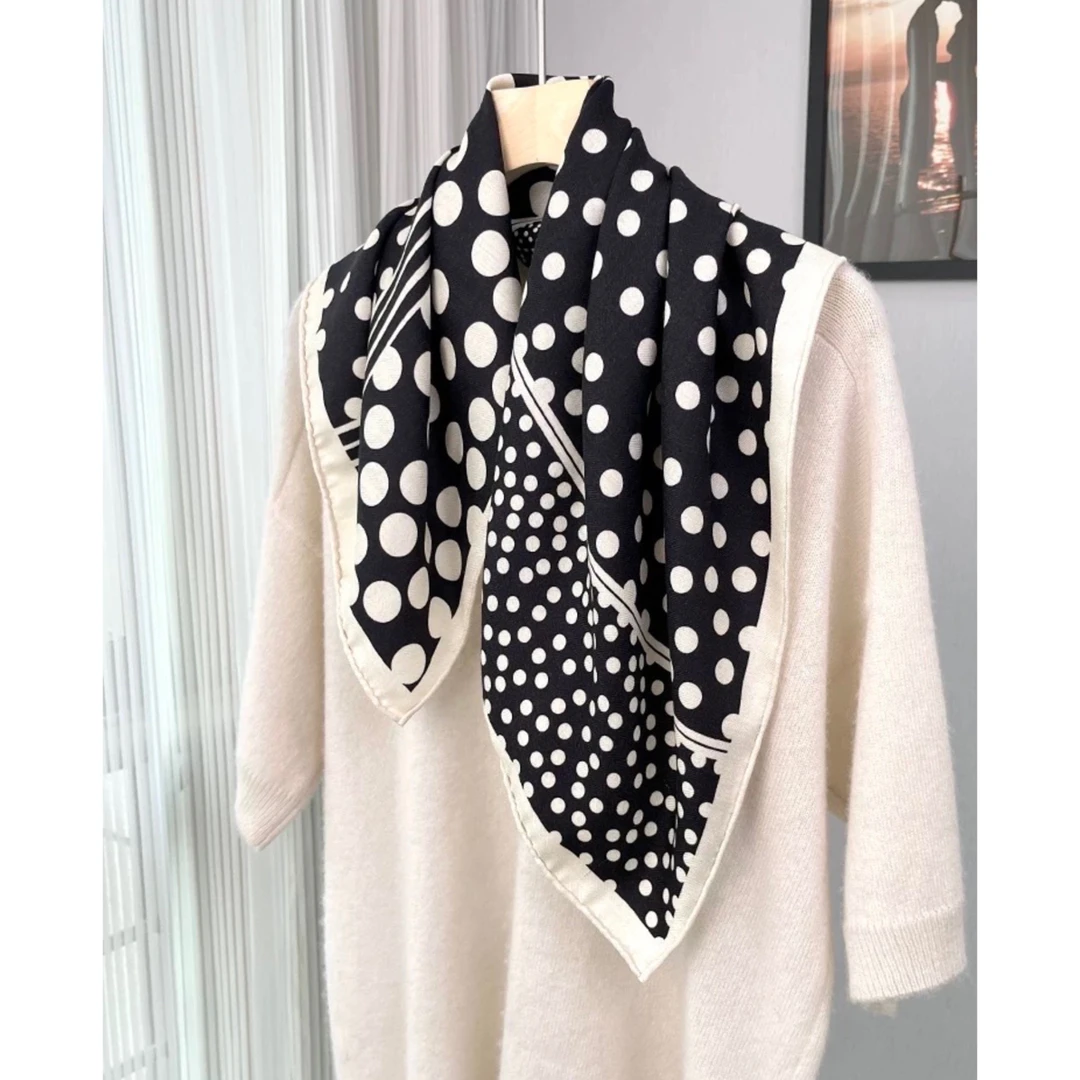 新款66×66韩版时尚休闲百搭棉柔质感方巾秋冬护颈保暖围巾