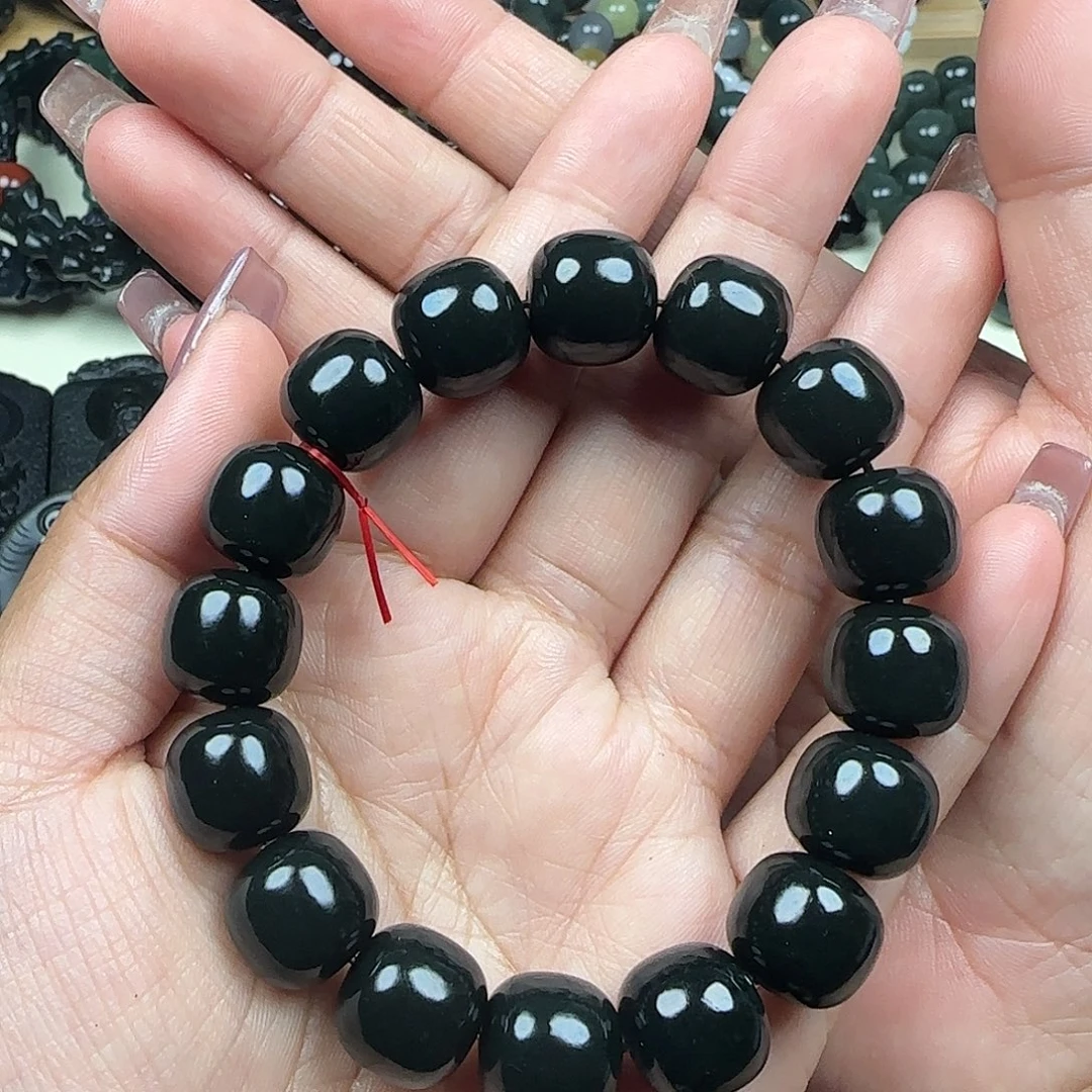 徐***峰和田玉未镶嵌手串