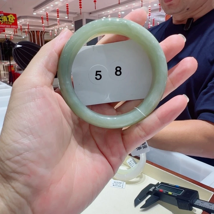 和田玉未镶嵌手镯530