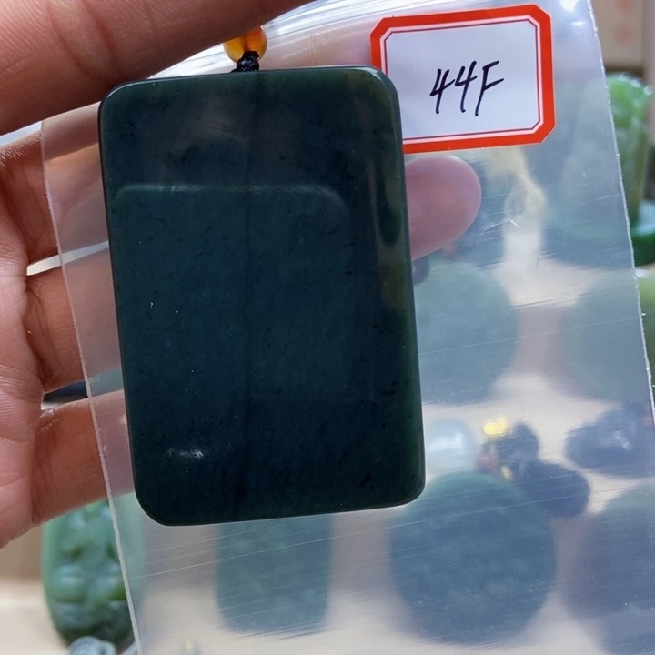 未镶嵌和田玉挂件