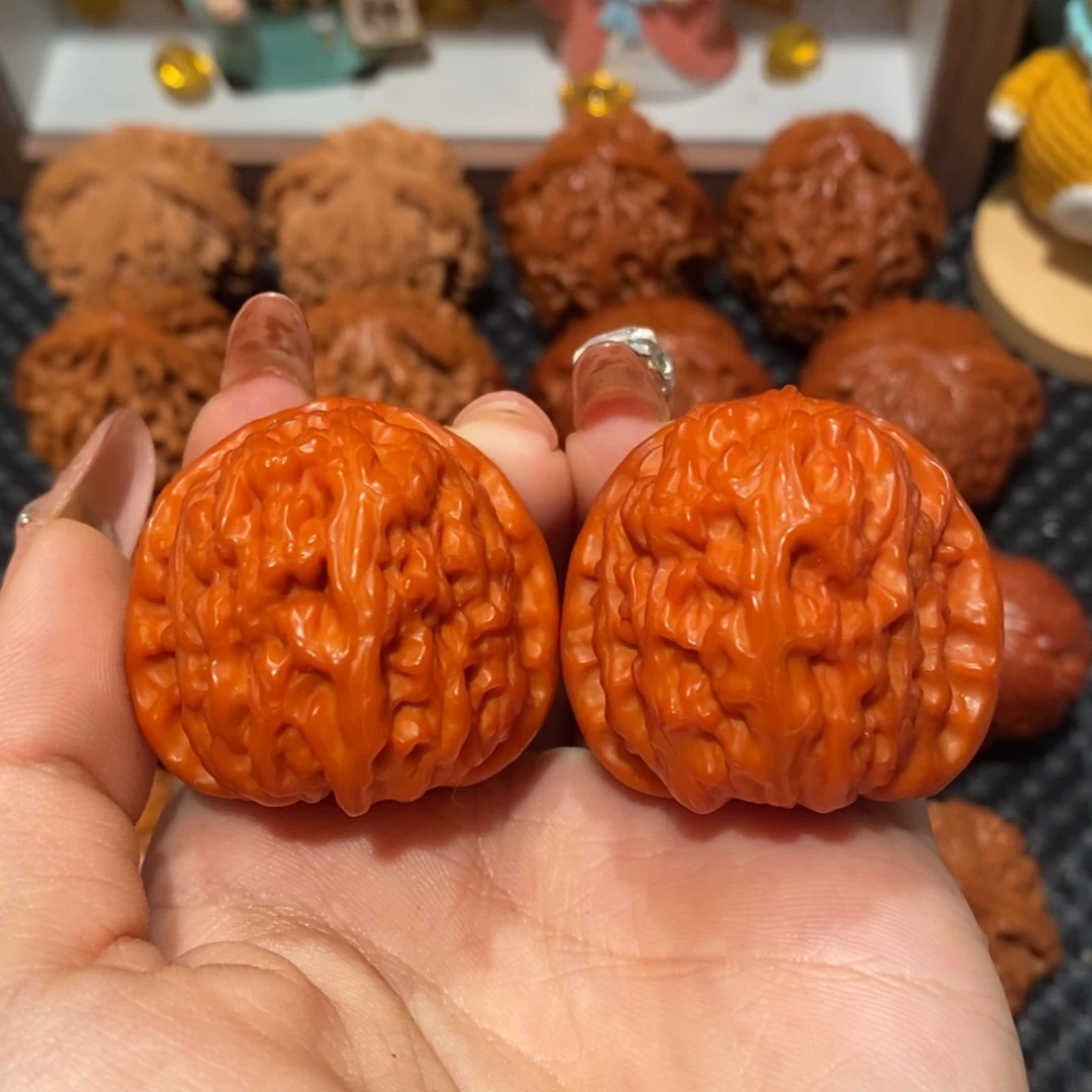 吊坠桃核37.4玉化白狮子，1208