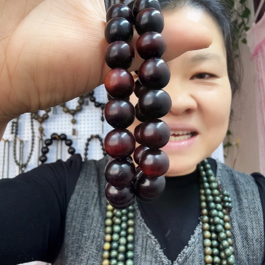 大叶紫檀（黑酸枝木类）紫檀木的1.2的34粒