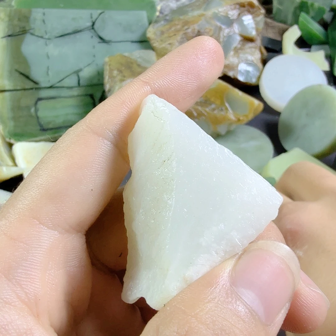 和田玉（糖玉）未镶嵌挂件