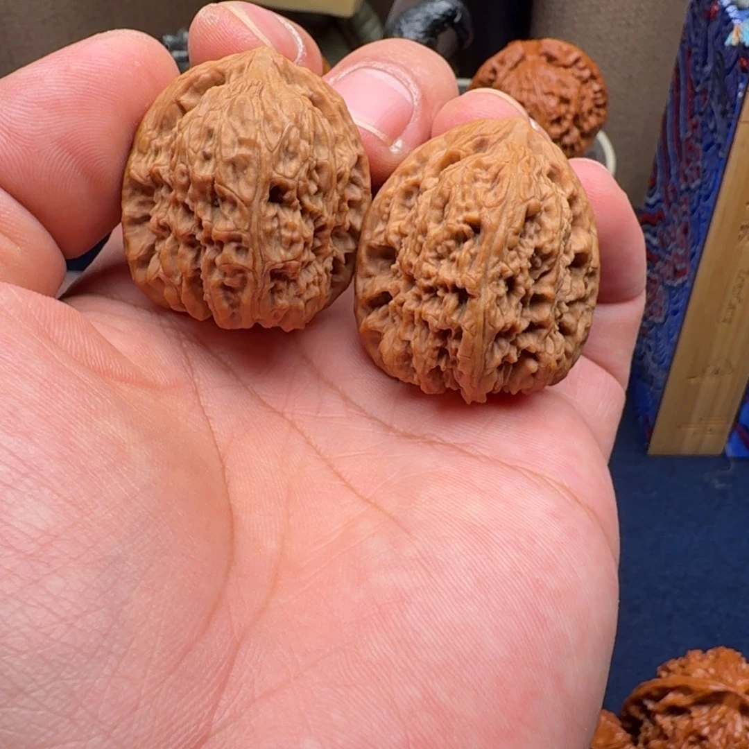 文玩核桃把件南疆练手