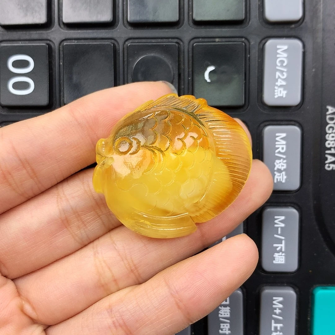 琥珀未镶嵌珠宝奇石