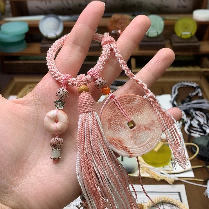 未镶嵌蛇纹石玉颈饰