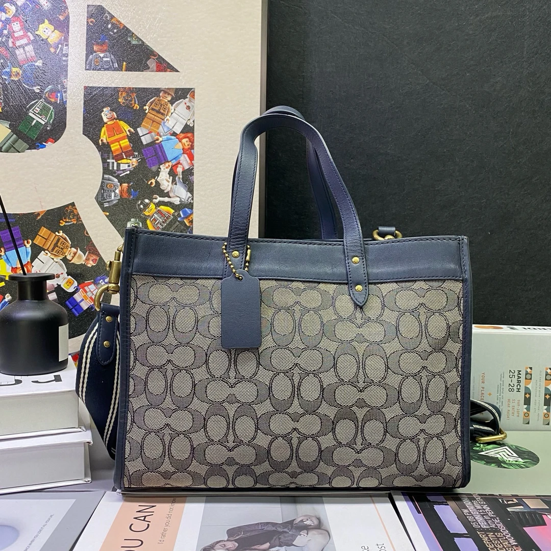 95新 COACH/蔻驰 23003斜挎包29*21