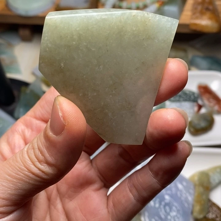 翡翠未镶嵌颈饰天然