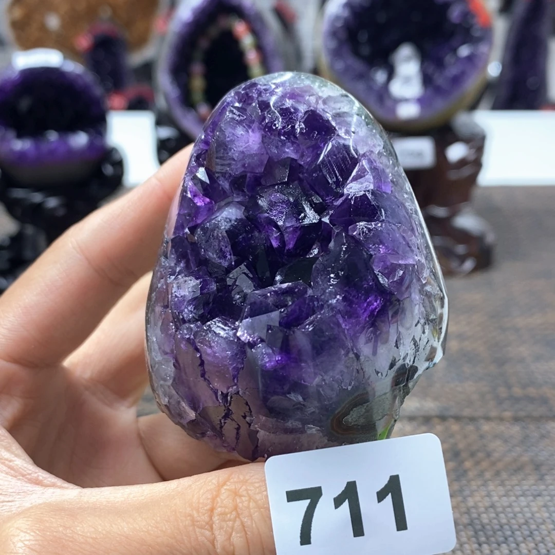 紫晶大型摆件（非配饰）未镶嵌