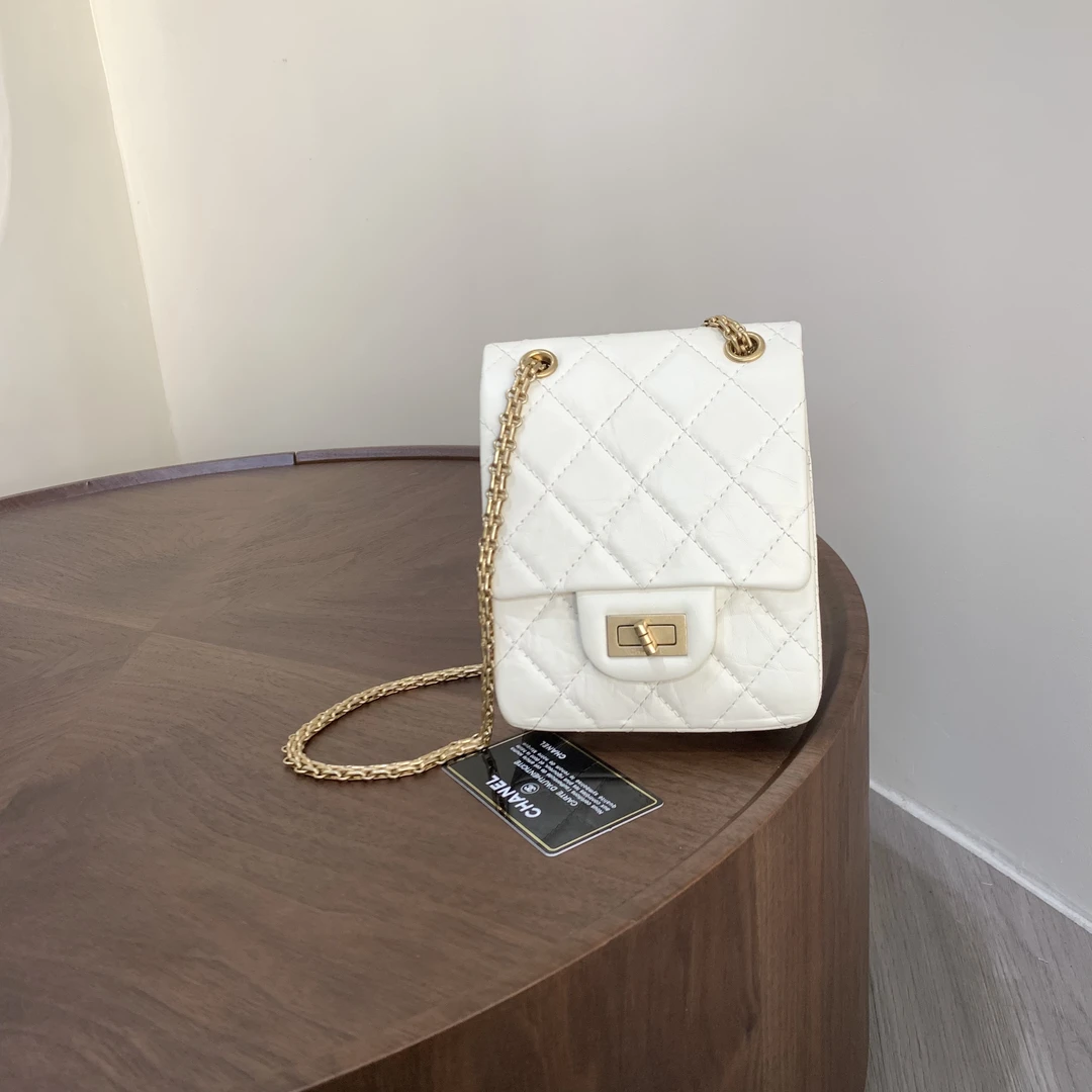 99新 Chanel/香奈儿 Chanel 2.55mini竖版手机包 牛皮